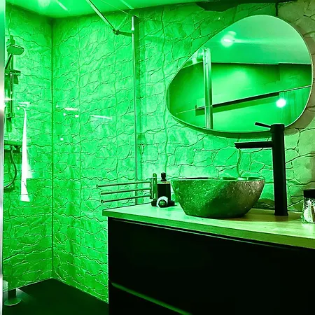 شقة L'atypique Jungle - Hyper Centre - Refait A Neuf *