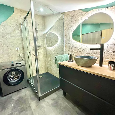 شقة L'atypique Jungle - Hyper Centre - Refait A Neuf *